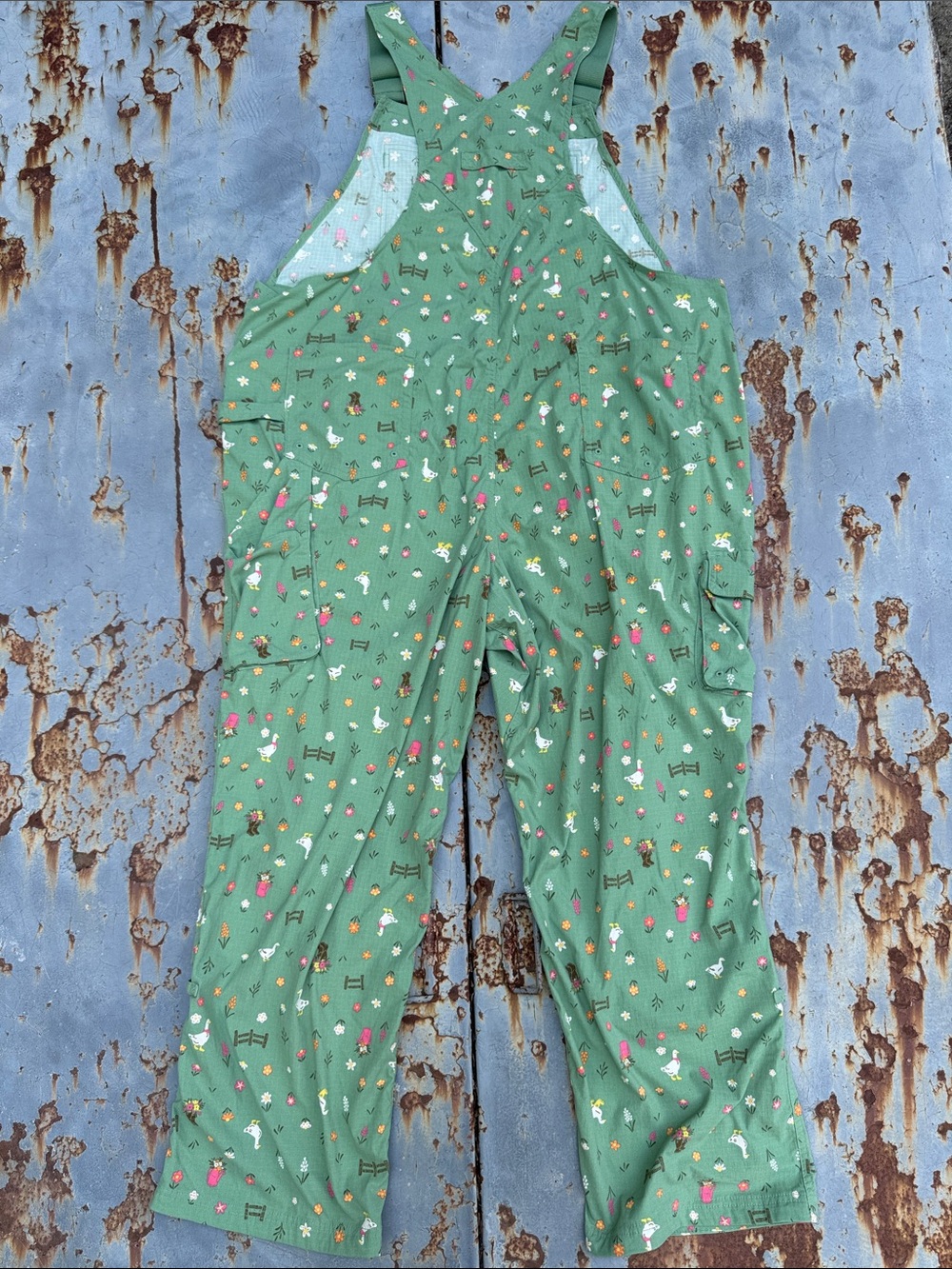 Limited Edition Duluth Heirloom
Gardening Overalls - Picture 10 of 11